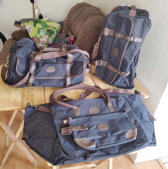 ‼️SOLD‼️ NEW Bella Russo Canvas Oxford Luugage 5 Piece Set - Picture 9 of 16